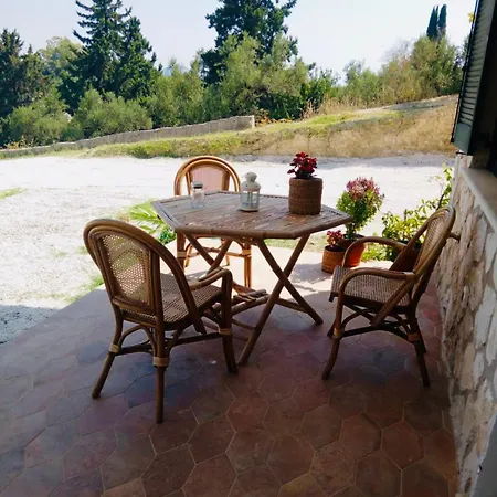 Doris Premium Home, Stylish Near Laganas Prázdninový dům