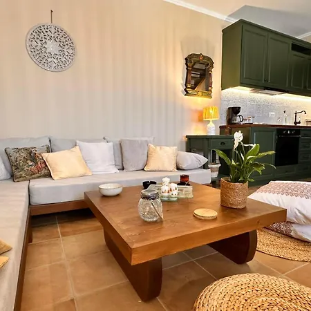Doris Premium Home, Stylish Near Laganas * Mouzákion