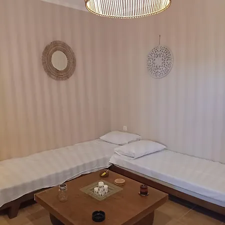 Doris Premium Home, Stylish Near Laganas Prázdninový dům *
