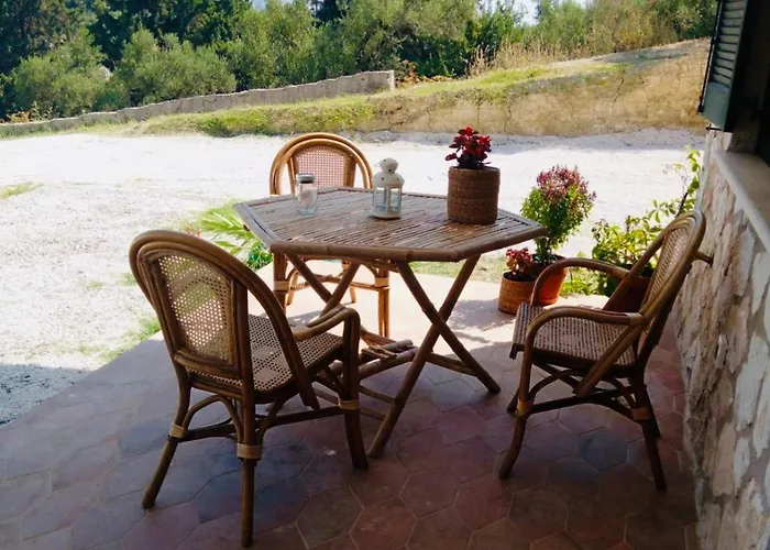 Doris Premium Home, Stylish Near Laganas By Mana Gers Holiday home